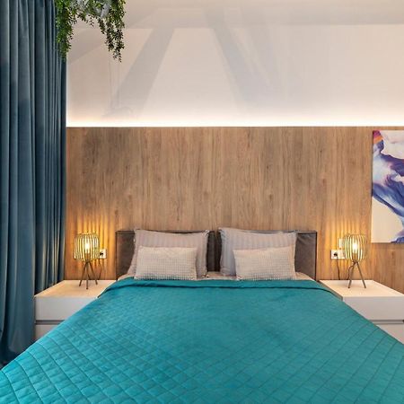 Stylish 1 Bedroom Studio Near Most City Dnyipropetrovszk Kültér fotó